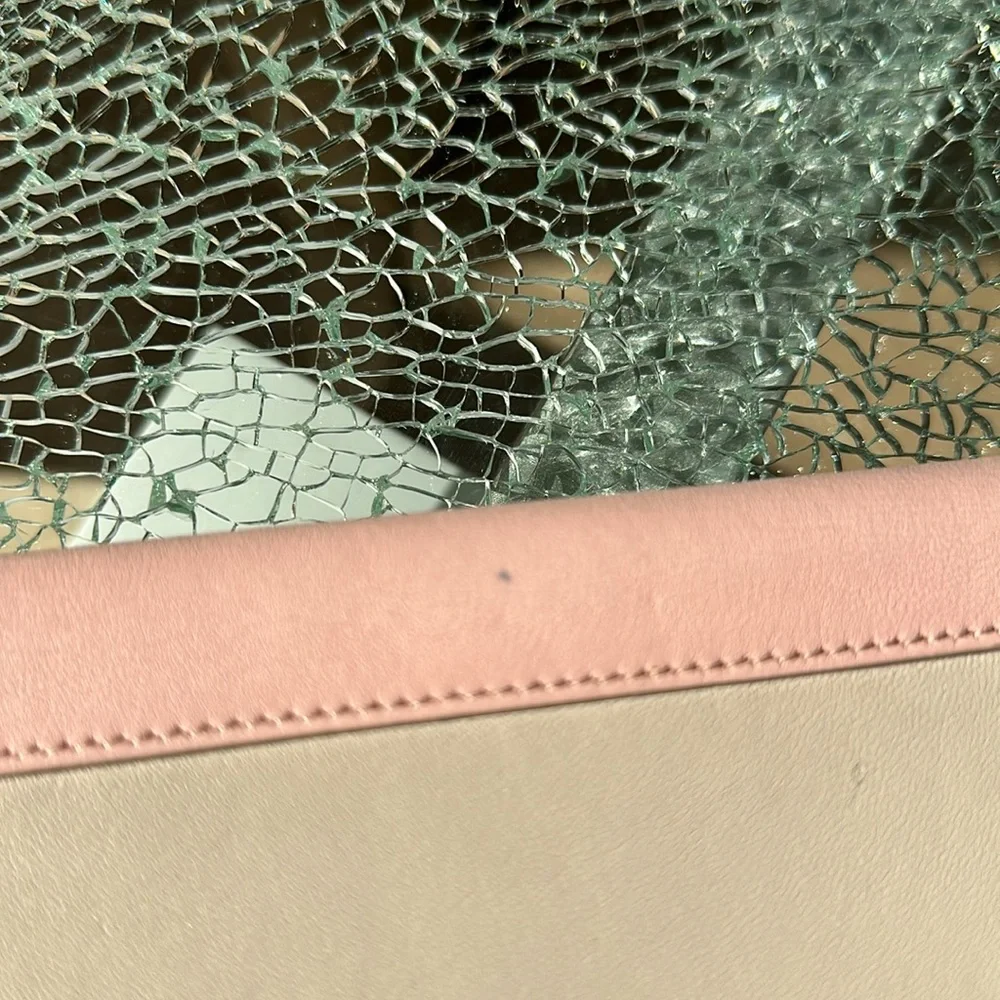 CELINE, Pink & Cream Ling Wallet. Very Nice! - Picture 11 of 12